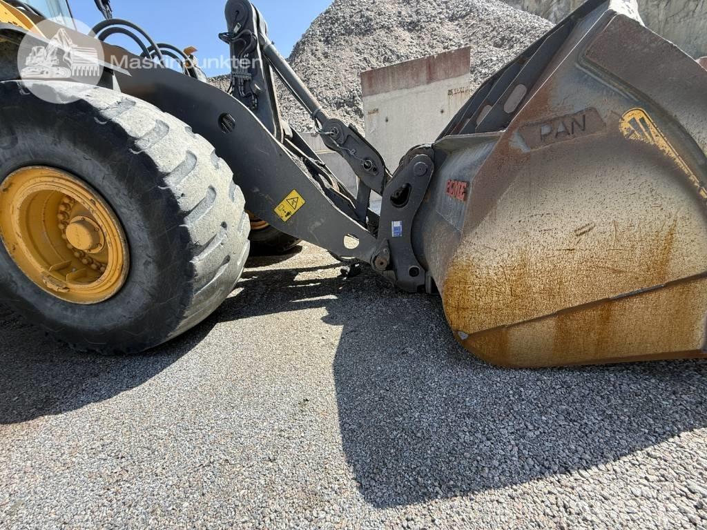 Volvo L 150 H Naudoti ratiniai krautuvai