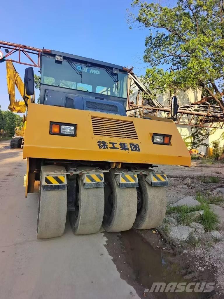 XCMG XP 263 Pneumo volai