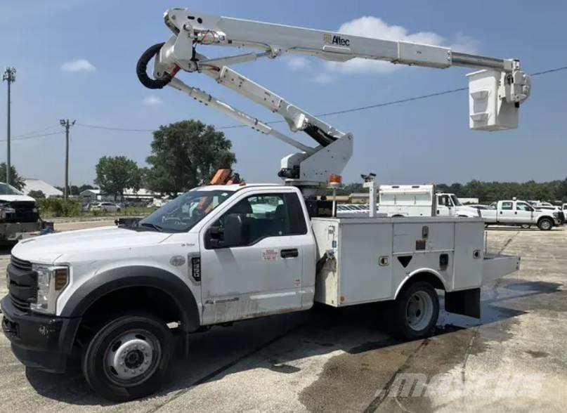 Ford F 550 XL SD Ant vilkikų montuojamos kėlimo platformos