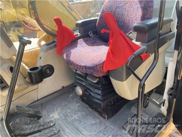 CAT 320 C Vikšriniai ekskavatoriai