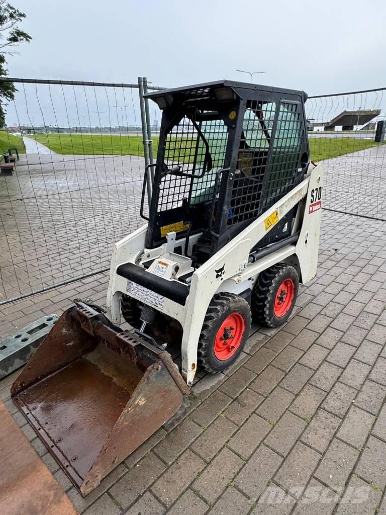 Bobcat S 70 Krautuvai su šoniniu pasukimu