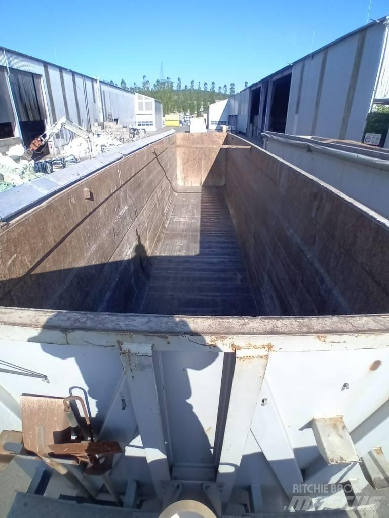 Bodex KIS3WS Savivartės puspriekabės