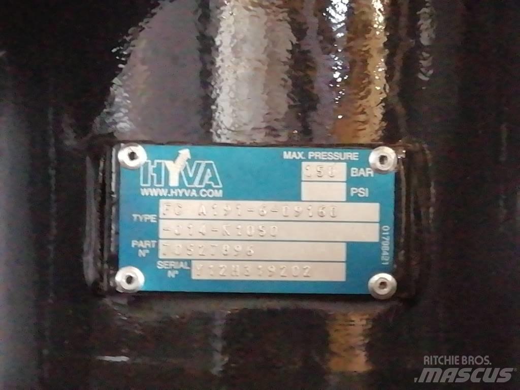 Bodex KIS3WS Savivartės puspriekabės