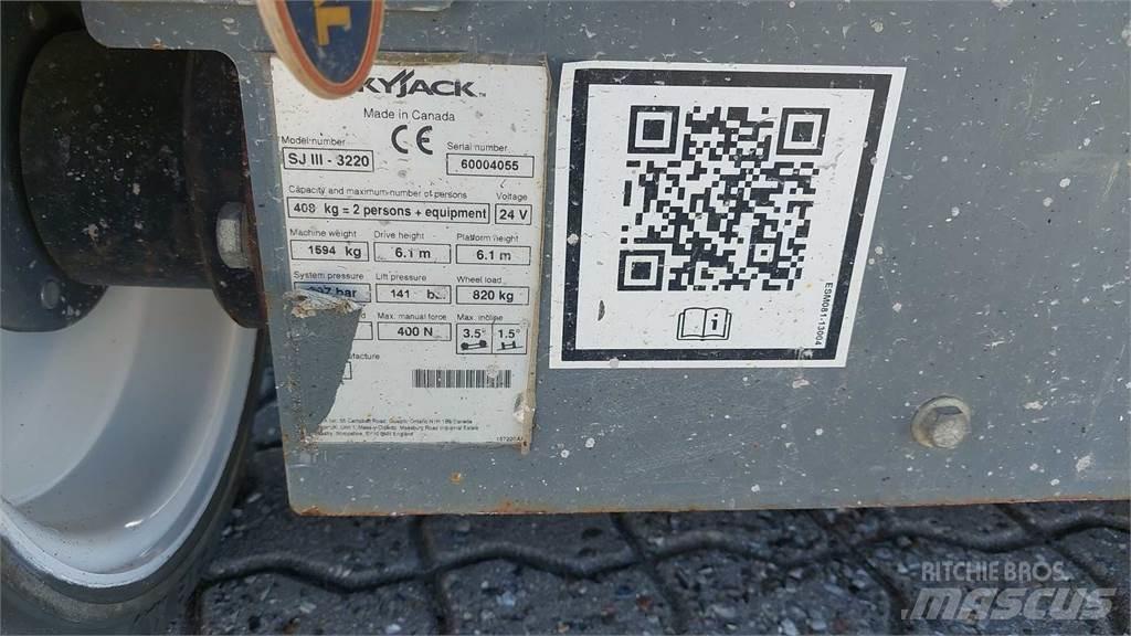SkyJack SJIII3220 Žirkliniai keltuvai