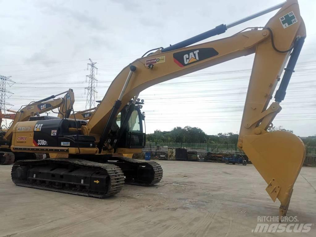 CAT 330 D Vikšriniai ekskavatoriai