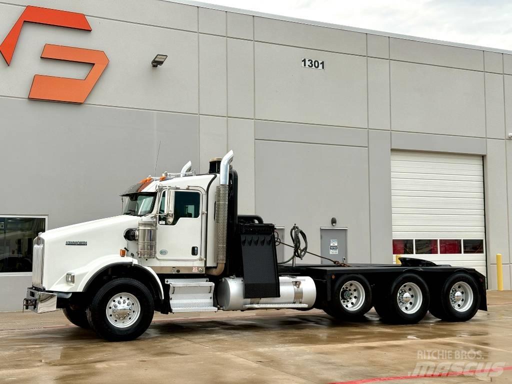 Kenworth T 800 Pagalbos kelyje automobiliai