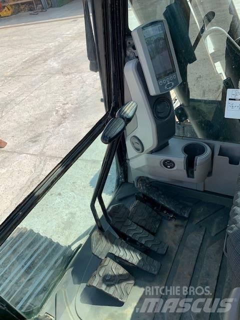 CAT 349 FL Vikšriniai ekskavatoriai