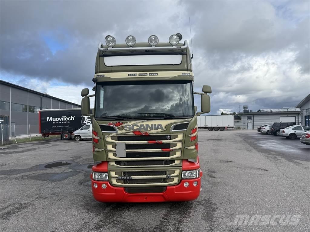 Scania R580 8X2 Sunkvežimiai su dengtu kėbulu