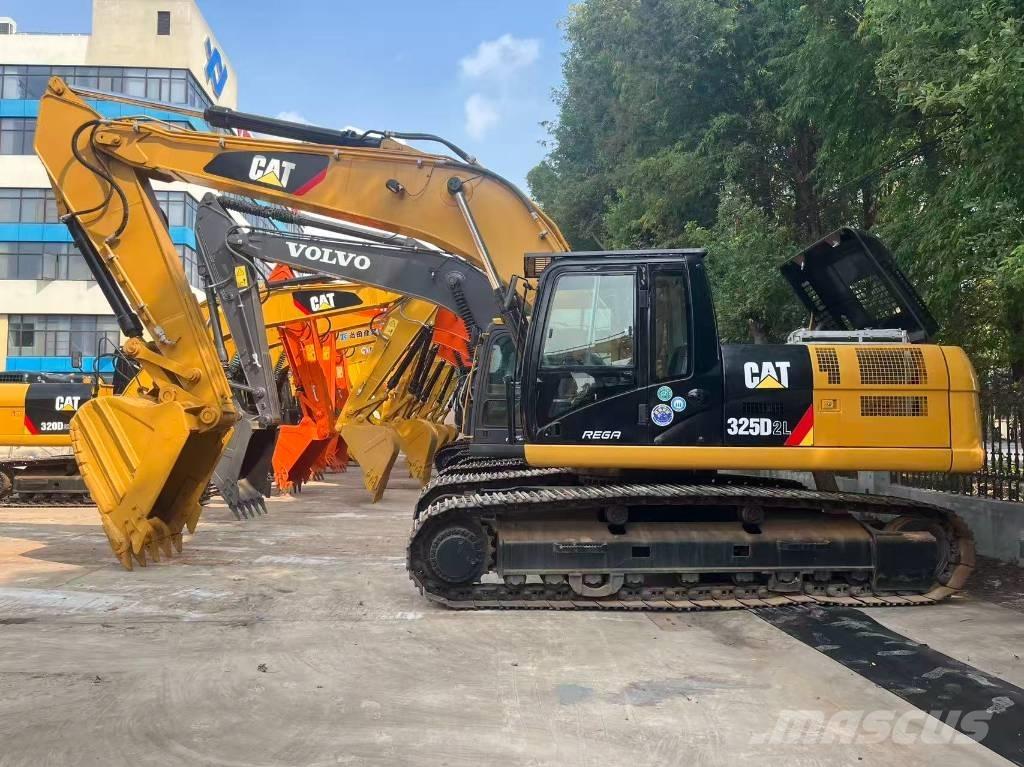 CAT 325 D L Vikšriniai ekskavatoriai