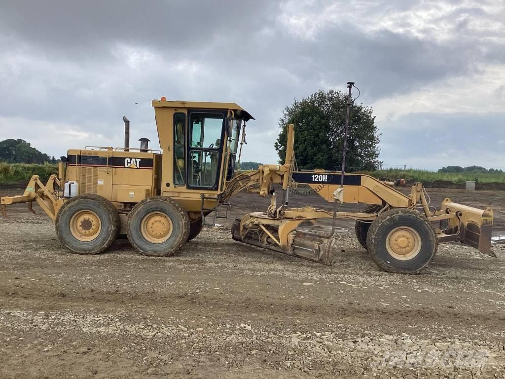 CAT 120 H Greideriai