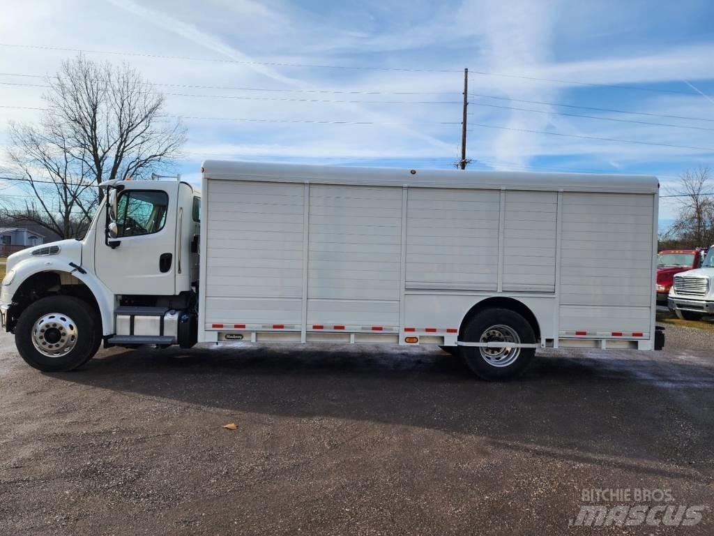 Freightliner M2 Gėrimų tiekimo sunkvežimiai