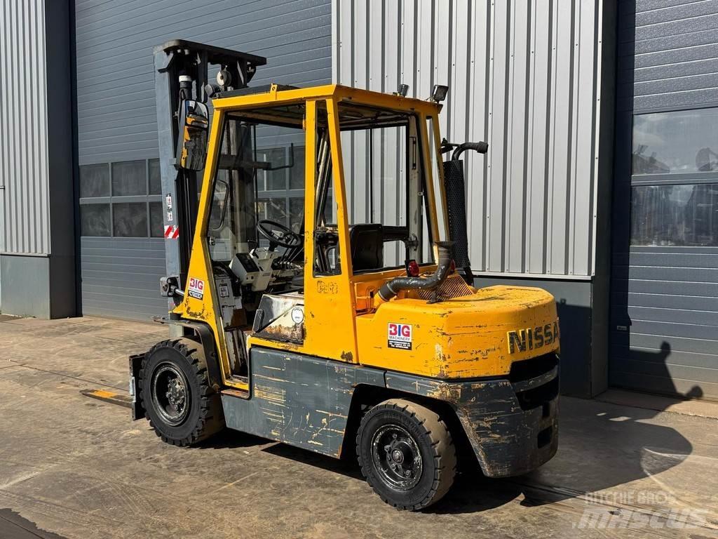 Nissan WGF03A45U Šakiniai krautuvai - Kita