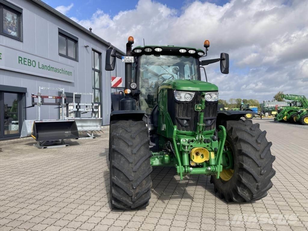 John Deere 6R215 Traktoriai