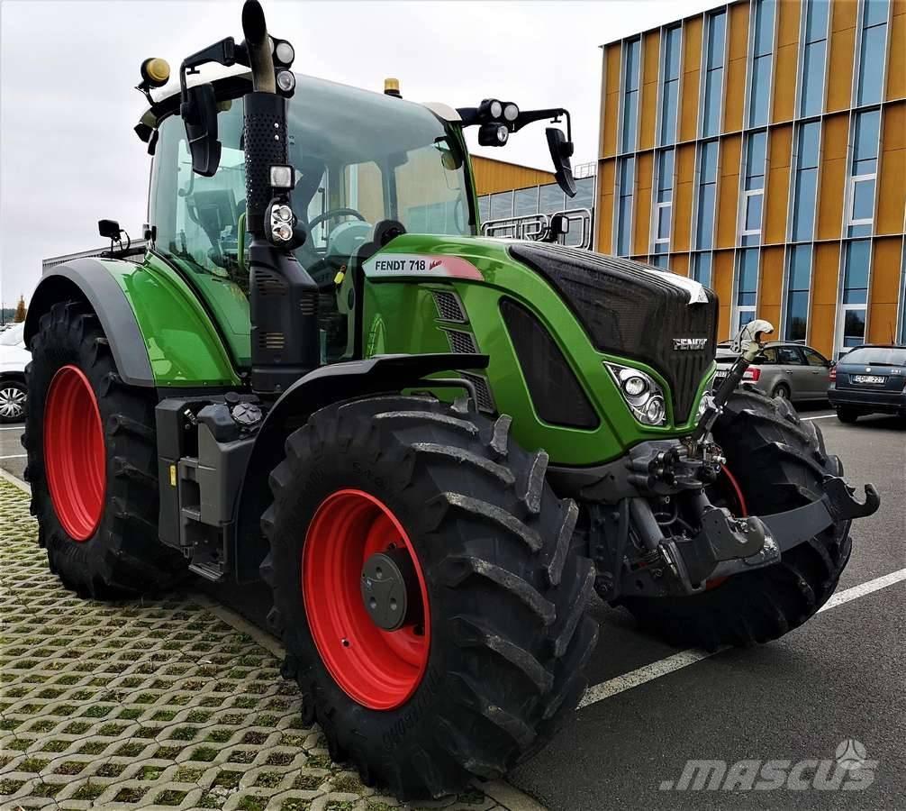 Fendt 718 Vario Traktoriai