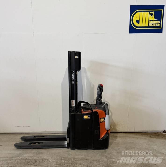 BT Truck SPE 120 L Rankiniai vėžimėliai