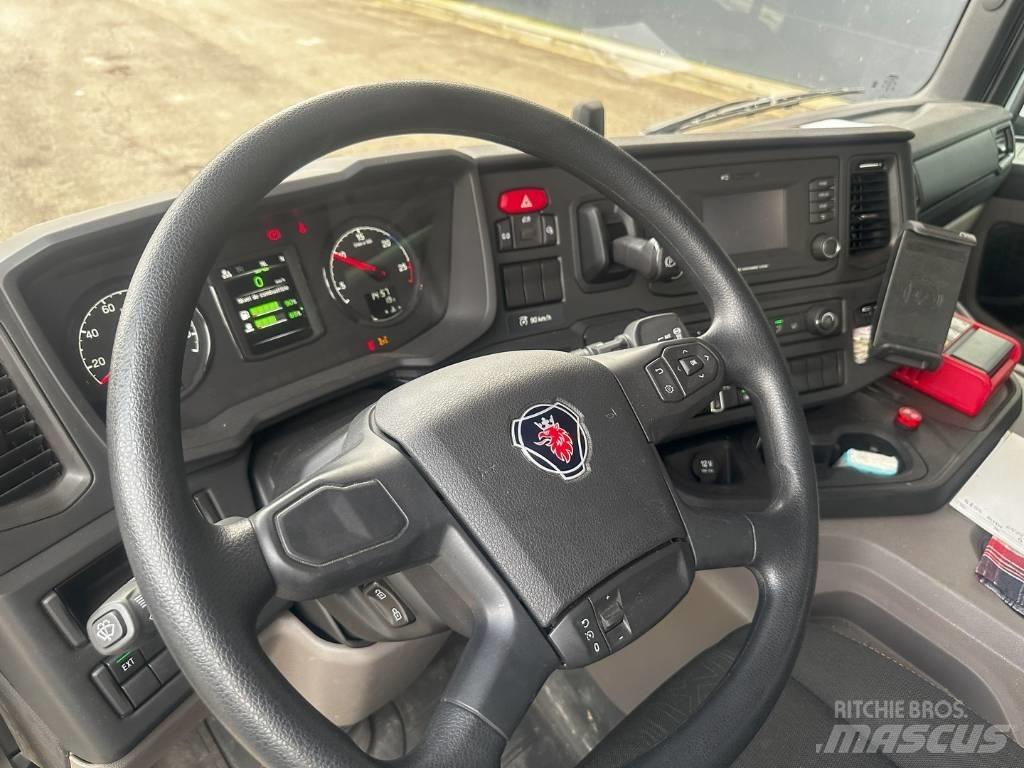 Scania P 370 Automobiliniai kranai