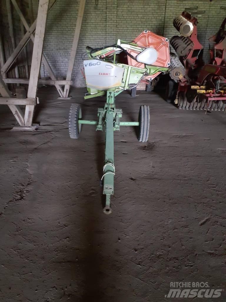 CLAAS Lexion 650 Derliaus nuėmimo kombainai