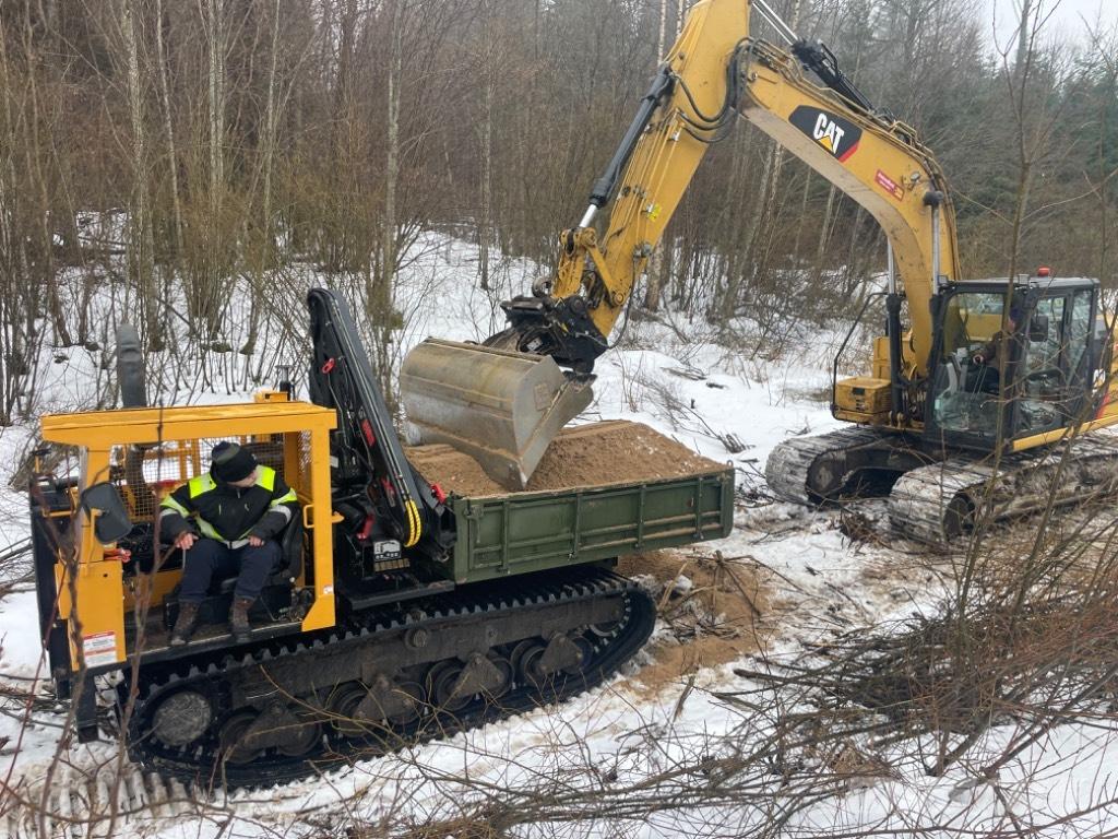 Morooka MST 800 Vikšrinė savivartė technika