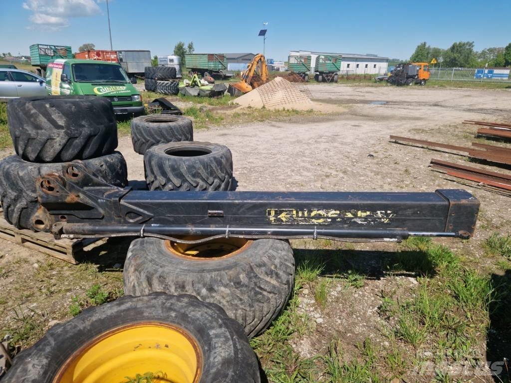 John Deere CH8 1470D Medienos transportavimo mašinų kranai
