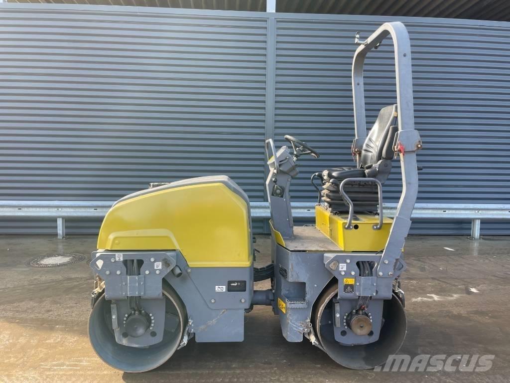 Dynapac CC1200 Porinių būgnų volai