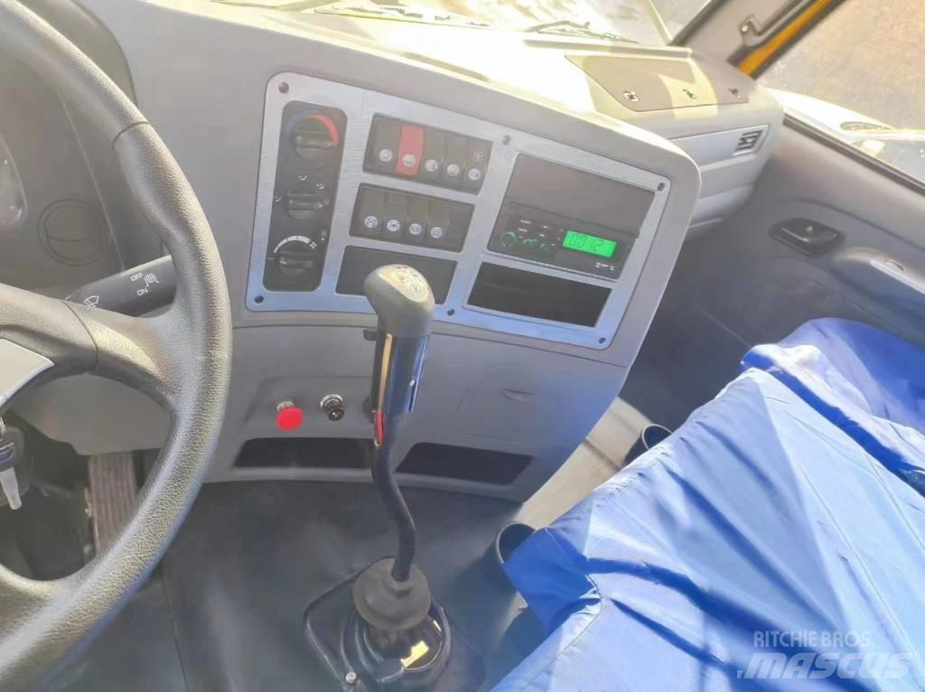 XCMG QY30T Visureigiai kranai