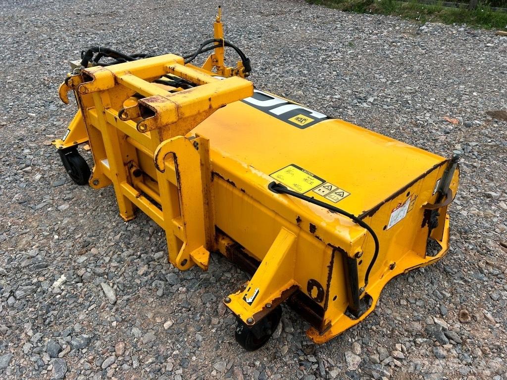 JCB SC 240 Šepečiai