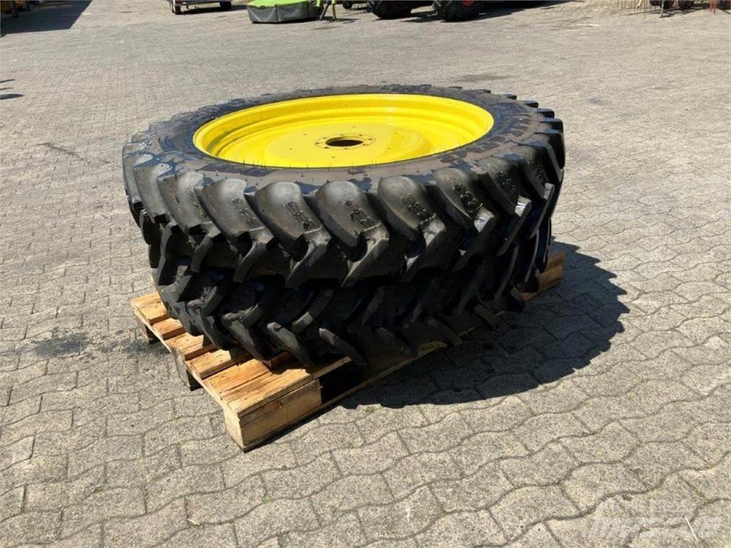 BKT 320/90R42 Padangos, ratai ir ratlankiai