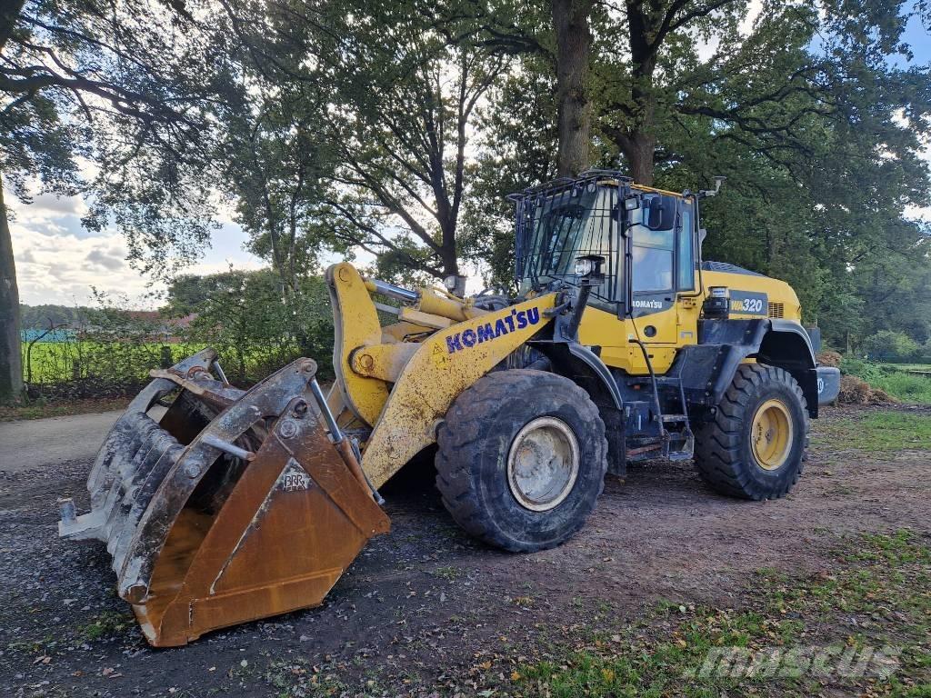 Komatsu WA 320-8 Naudoti ratiniai krautuvai