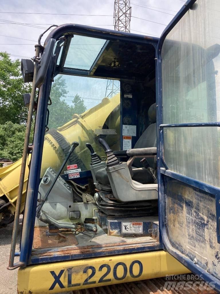 Gradall XL 2200 Vikšriniai ekskavatoriai