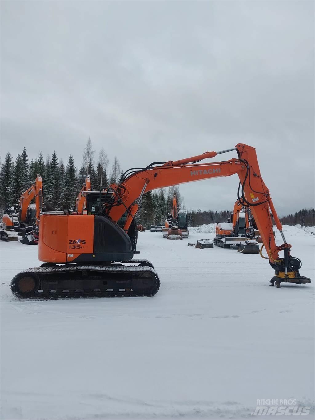 Hitachi ZX135US-5B Vikšriniai ekskavatoriai