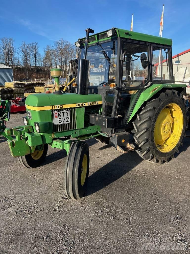 John Deere 1130 Traktoriai