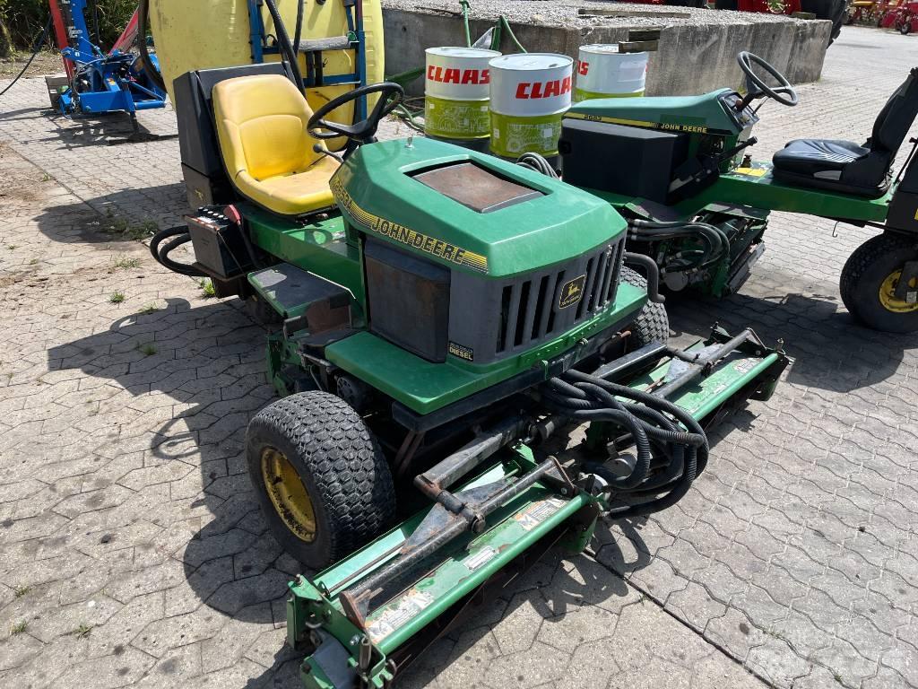 John Deere 2653 A Sodo traktoriukai-vejapjovės