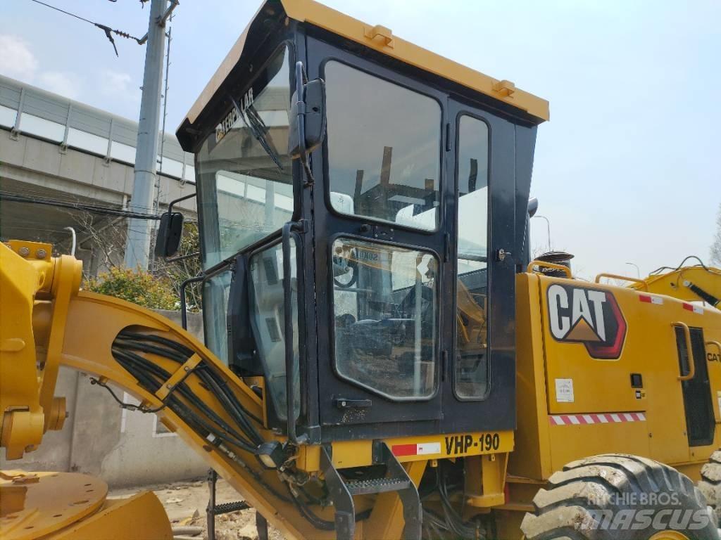 CAT 140 K Greideriai