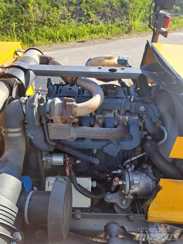 Wille 455 B Naudoti kompaktiški traktoriai
