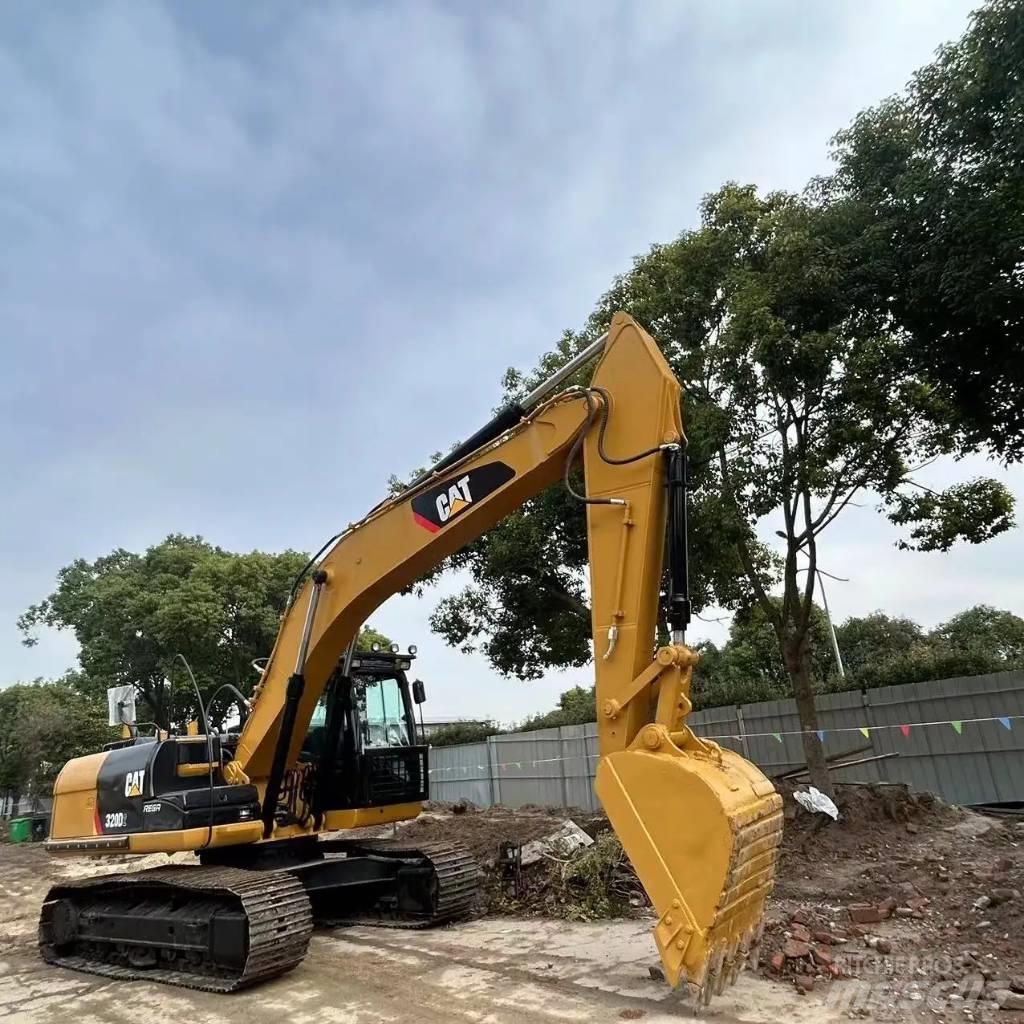 CAT 320 D2 Vikšriniai ekskavatoriai