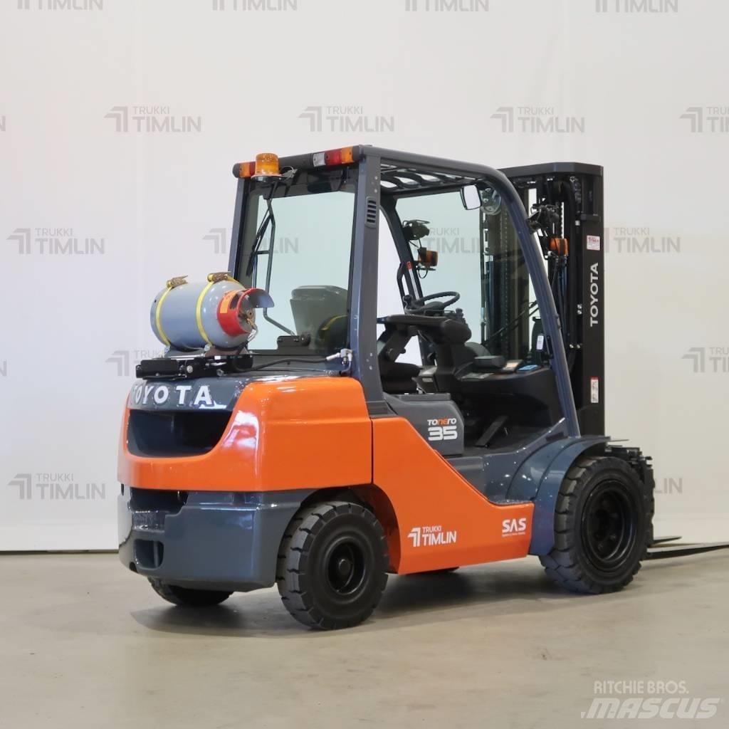 Toyota 02-8FGJF35 LPG (dujiniai) krautuvai