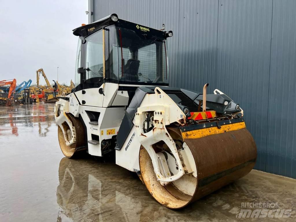 Bomag BW151AD-5 Porinių būgnų volai