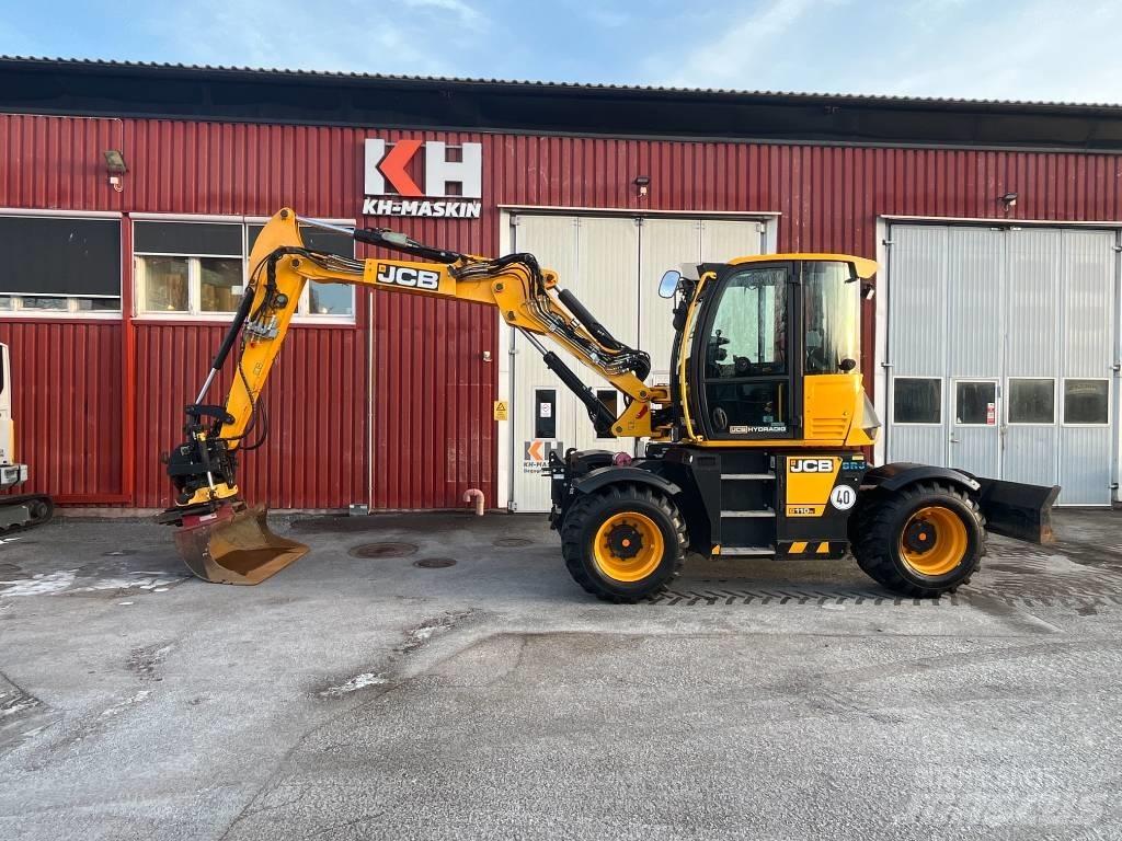 JCB 110 Hydradig Ratiniai ekskavatoriai