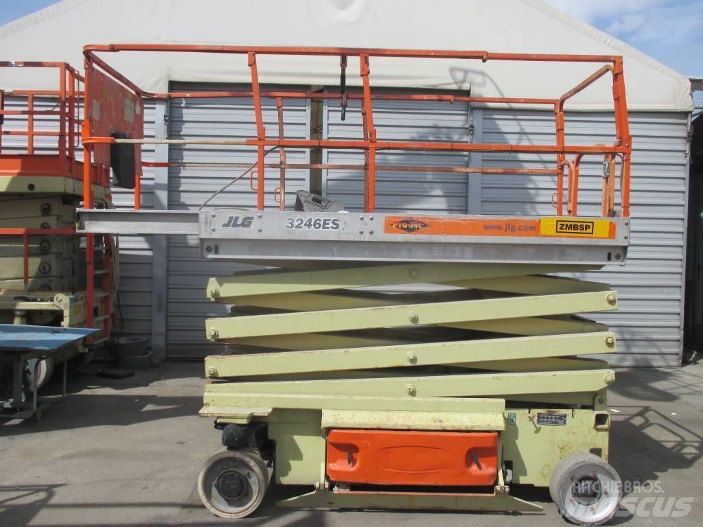 JLG 3246 ES Žirkliniai keltuvai