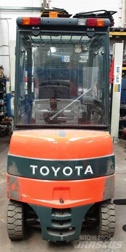 Toyota 7 FBMF 25 Elektriniai šakiniai krautuvai