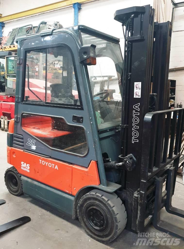 Toyota 7 FBMF 25 Elektriniai šakiniai krautuvai
