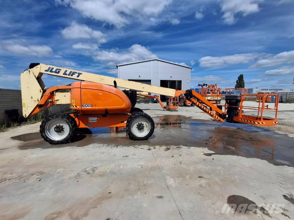 JLG 600AJ Alkūniniai keltuvai
