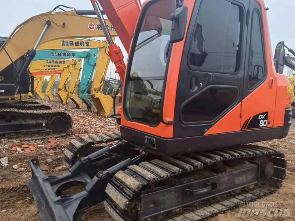 Doosan DX 80 Vidutinės galios ekskavatoriai 7-12 t
