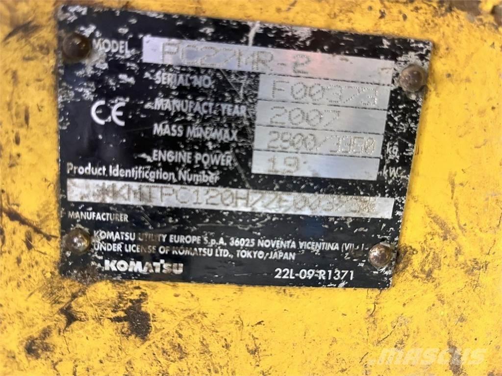 Komatsu PC27MR-2 Ratiniai ekskavatoriai