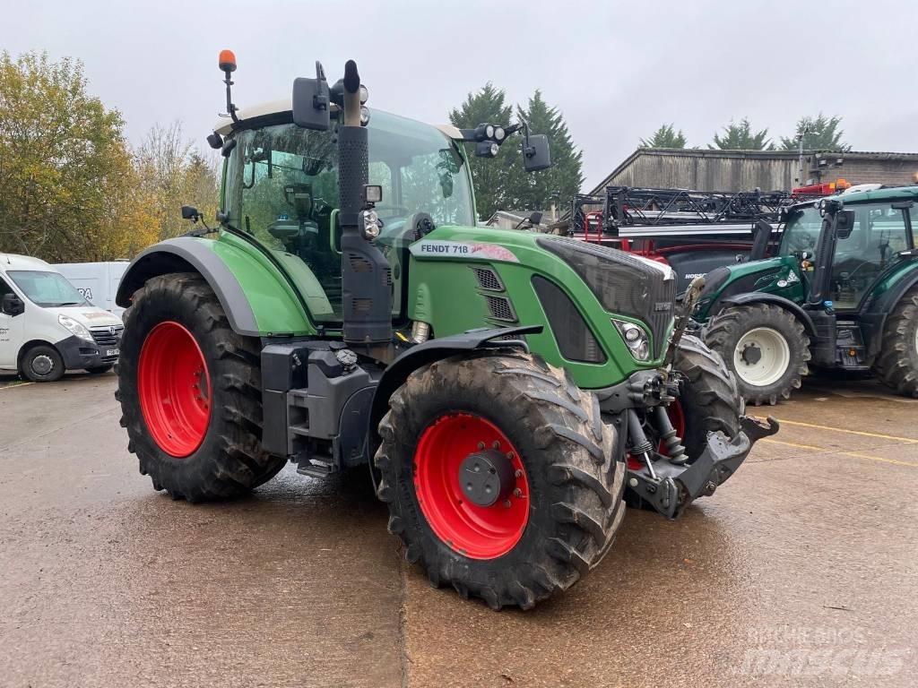 Fendt 718 Traktoriai