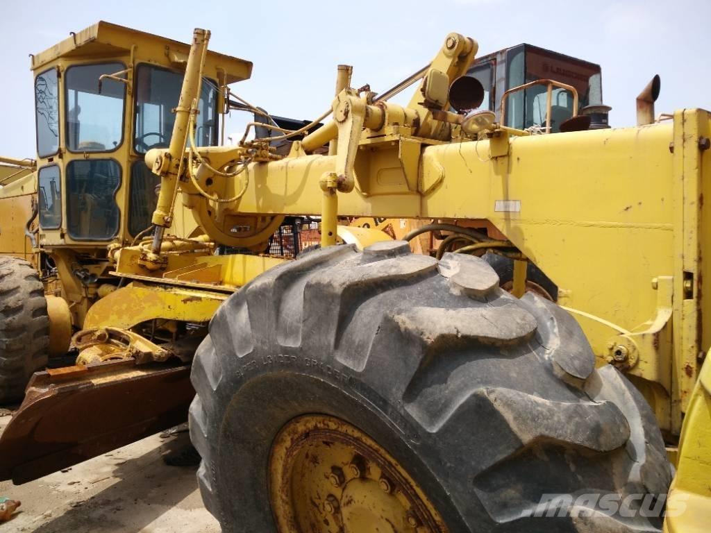 Komatsu GD 705 A-4A Greideriai