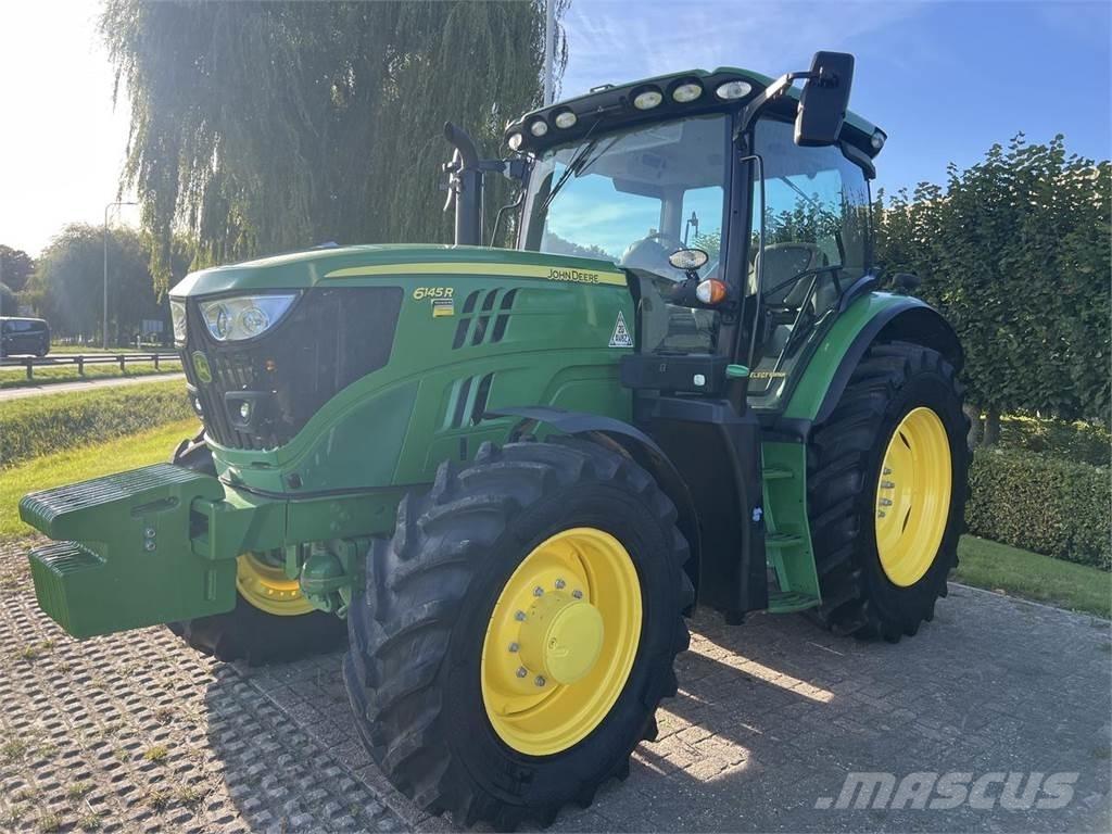 John Deere 6145R Traktoriai