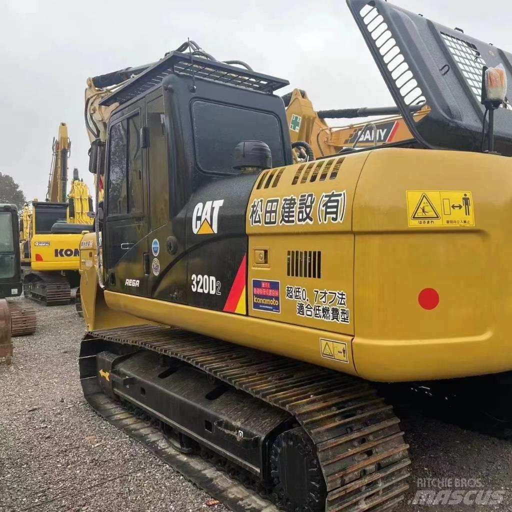 CAT 320 D2 Vikšriniai ekskavatoriai