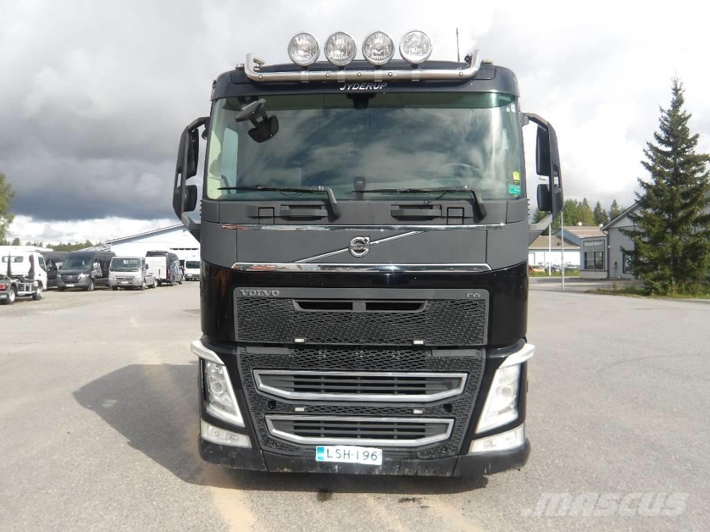 Volvo FH 500 8x4 Automobiliniai kranai