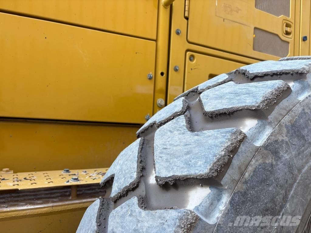 CAT 150 Greideriai